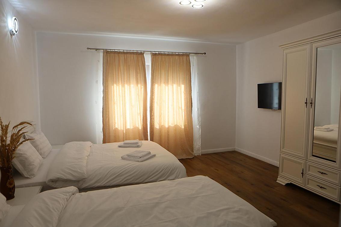 Casa Carmen Hotel Poienile Izei Exterior foto